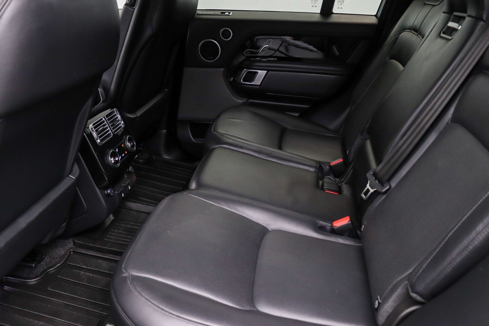 Used 2020 Land Rover Range Rover HSE AWD/4WD image 26