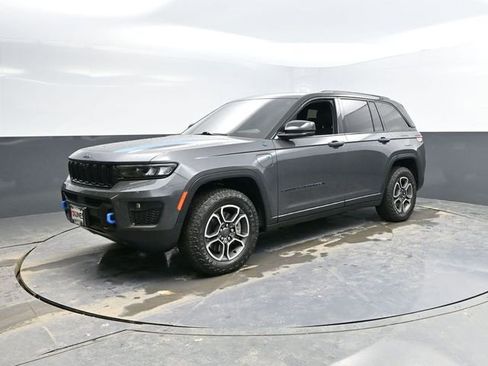 Used 2022 Jeep Grand Cherokee Trailhawk image 5