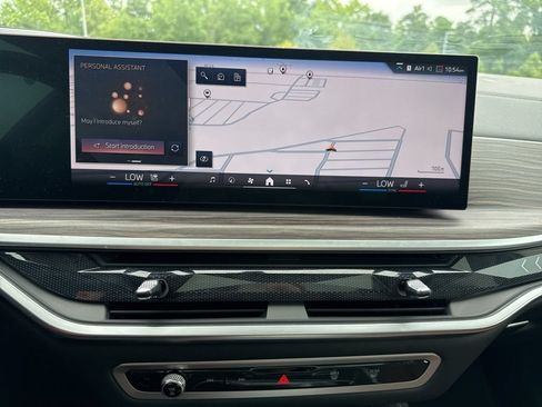 Used 2024 BMW X7 xDrive40i AWD/4WD image 18