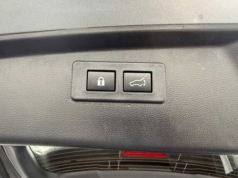 Used 2025 Subaru Outback Premium w/ Popular Package #1A image 32