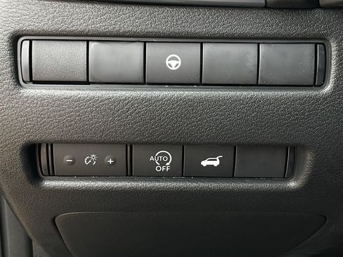 New 2026 Nissan Rogue SV AWD/4WD image 25