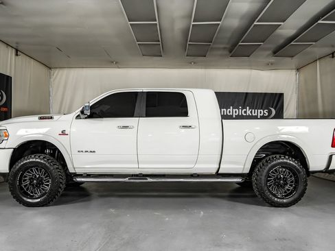 Used 2022 RAM 2500 Laramie AWD/4WD image 12