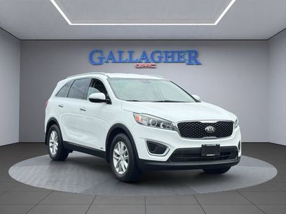Used 2017 Kia Sorento AWD w/ LX Convenience Package
