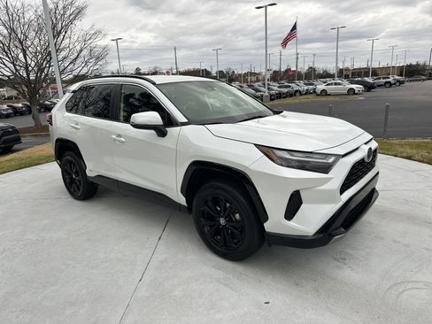 Certified 2023 Toyota RAV4 SE image 2