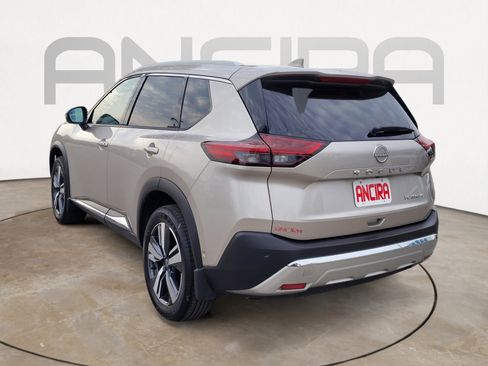 Certified 2023 Nissan Rogue Platinum w/ Platinum Premium Package image 12