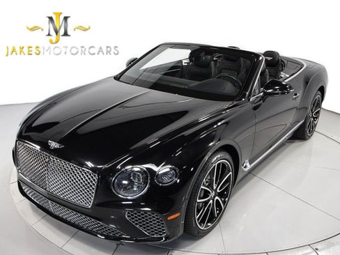 Used 2020 Bentley Continental GT V8 image 19