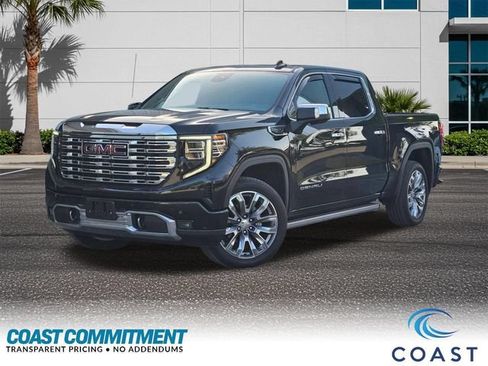 Used 2022 GMC Sierra 1500 Denali w/ Denali Reserve Package AWD/4WD image 1