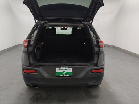 Used 2016 Jeep Cherokee Latitude w/ Safety/Convenience Group image 29