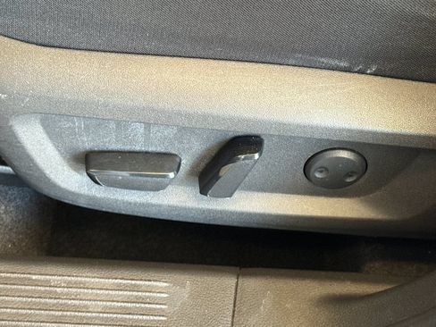 Used 2021 Nissan Rogue SV AWD/4WD image 14