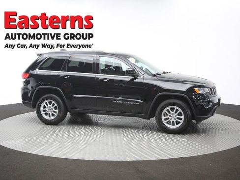 Used 2018 Jeep Grand Cherokee Laredo RWD image 47