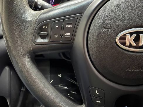 Used 2013 Kia Forte EX FWD image 22