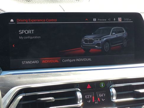 Certified 2022 BMW X7 xDrive40i w/ Premium Package AWD/4WD image 23