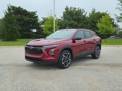 Used 2025 Chevrolet Trax RS w/ Driver Confidence Package