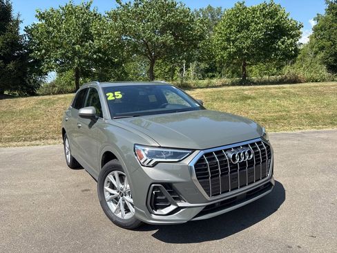 New 2025 Audi Q3 2.0T Premium image 4