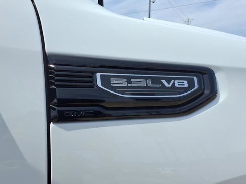 Used 2024 GMC Sierra 1500 Elevation w/ X31 Off-Road Package image 10