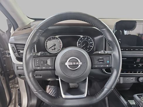 Used 2023 Nissan Rogue SL AWD/4WD image 23
