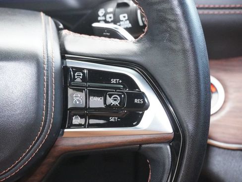 Used 2023 Jeep Grand Cherokee Summit AWD/4WD image 21