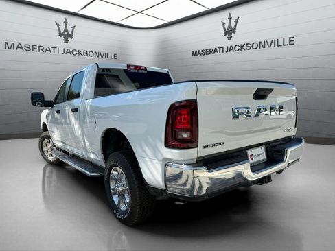 Used 2025 RAM 2500 Big Horn AWD/4WD image 4