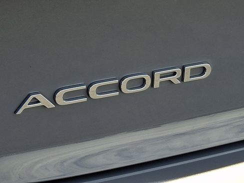 Used 2025 Honda Accord Sport image 30