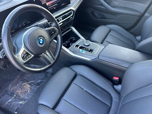 Used 2023 BMW i4 eDrive40 w/ M Sport Package RWD image 11