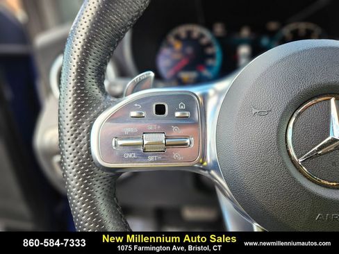 Used 2020 Mercedes-Benz GLC 43 AMG 4MATIC image 27