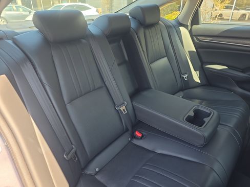 Used 2022 Honda Accord EX-L image 14