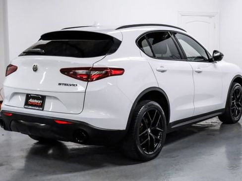 Used 2019 Alfa Romeo Stelvio w/ Nero Edizione RWD image 11
