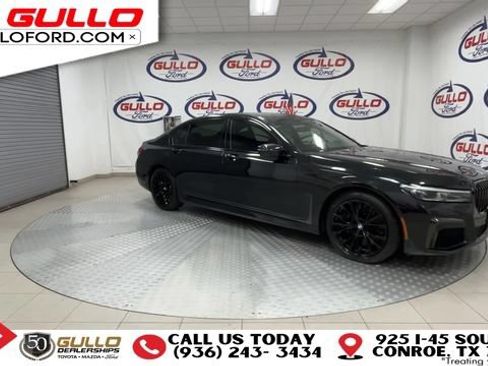 Used 2020 BMW 750i xDrive w/ Autobahn Package AWD/4WD image 2