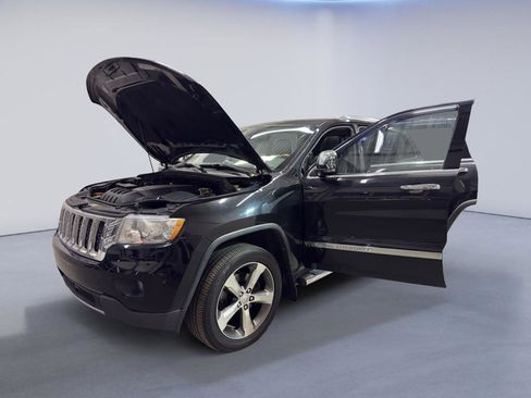 Used 2012 Jeep Grand Cherokee Overland image 9