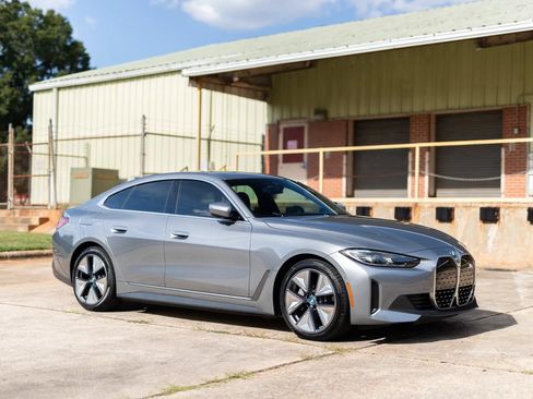 Used 2023 BMW i4 eDrive40 w/ Premium Package RWD image 5