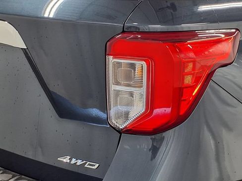 Certified 2023 Ford Explorer XLT w/ Equipment Group 202A AWD/4WD image 10