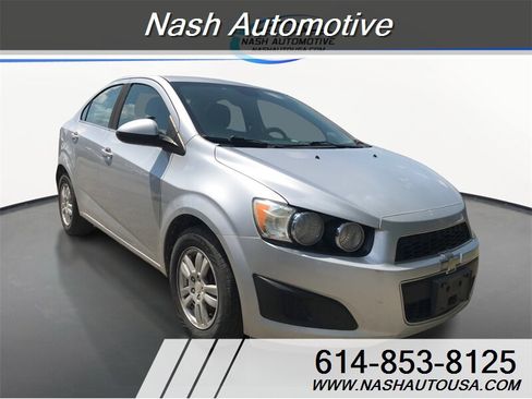 Used 2013 Chevrolet Sonic LT image 3