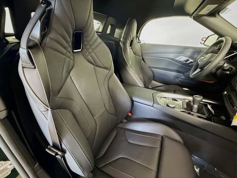 New 2026 BMW Z4 M40i w/ Premium Package RWD image 34