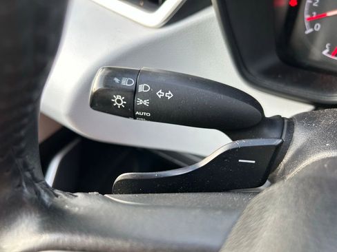 Used 2020 Toyota Corolla SE FWD image 22