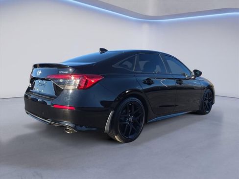 Used 2023 Honda Civic Sport image 5