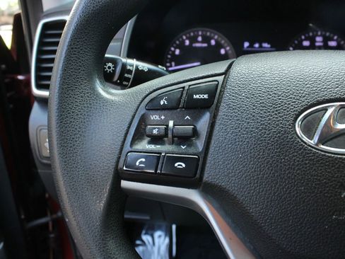 Used 2020 Hyundai Tucson SE image 25