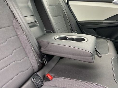 New 2025 Volkswagen Taos SE image 61