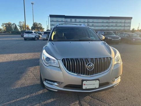Used 2017 Buick Enclave Leather image 10
