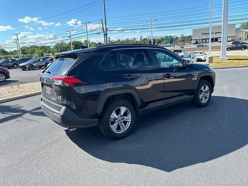 Used 2025 Toyota RAV4 XLE AWD/4WD image 8