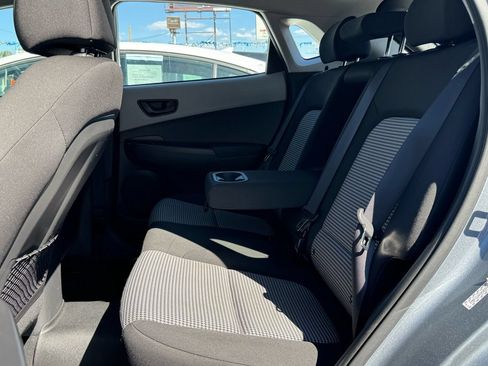 Used 2021 Hyundai Kona SE AWD/4WD image 13