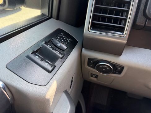 Used 2018 Ford F150 XLT RWD image 20
