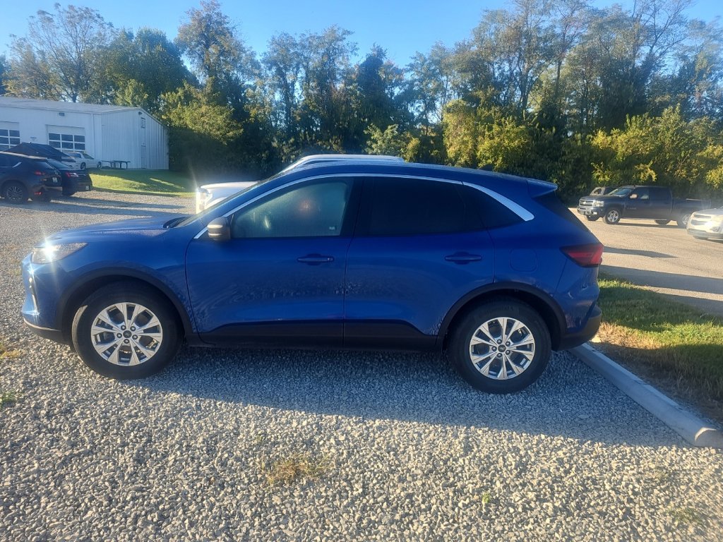 Used 2023 Ford Escape Active AWD/4WD image 8