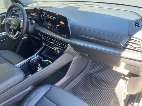 New 2026 Chevrolet Traverse LT w/ LPO, Floor Liner Package image 13