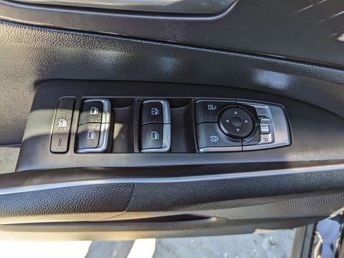 Certified 2022 Kia Sorento LX image 20