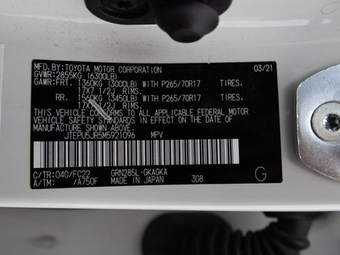 Used 2021 Toyota 4Runner TRD Off-Road AWD/4WD image 51