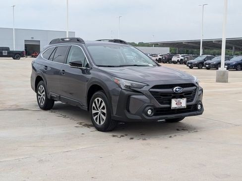 Certified 2025 Subaru Outback Premium AWD/4WD image 7