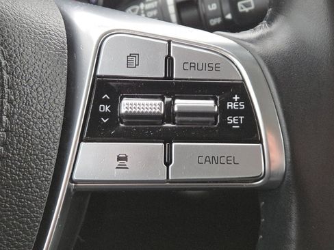 Used 2022 Kia Telluride LX AWD/4WD image 6