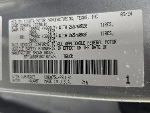 Used 2024 Toyota Tundra Limited AWD/4WD image 16