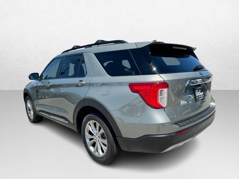 Used 2020 Ford Explorer XLT w/ Equipment Group 202A AWD/4WD image 7