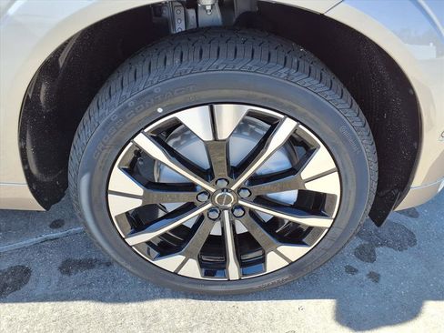 New 2026 Volvo XC60 B5 Plus w/ Protection Package Premier image 9